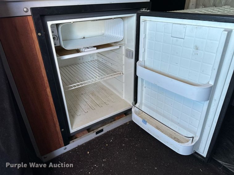 image for item NP9408 2007 Western Star 4900FA  glider kit semi truck