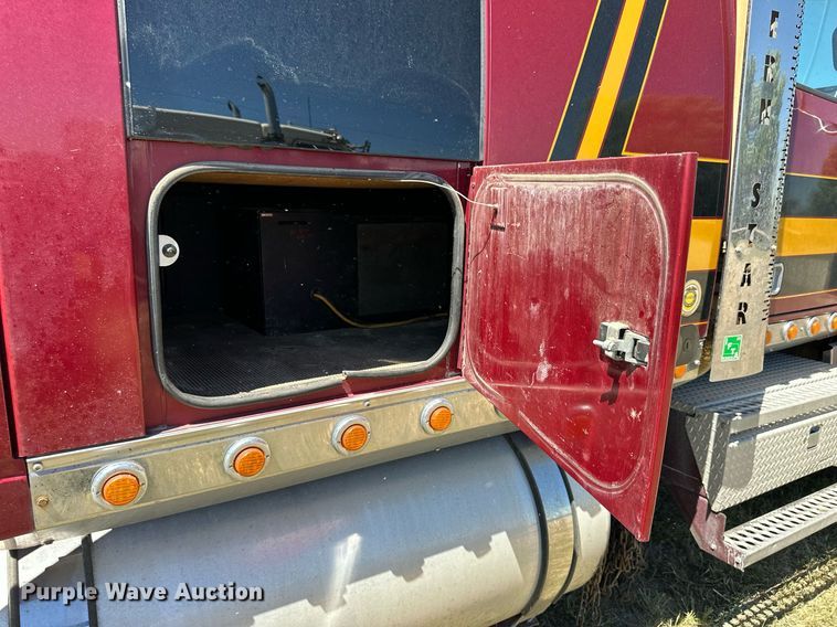 image for item NP9408 2007 Western Star 4900FA  glider kit semi truck