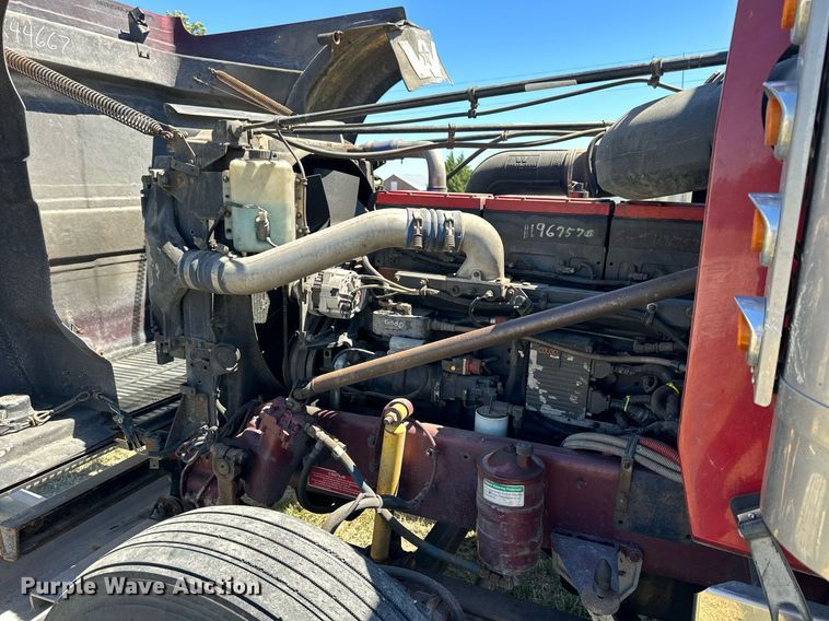 image for item NP9408 2007 Western Star 4900FA  glider kit semi truck