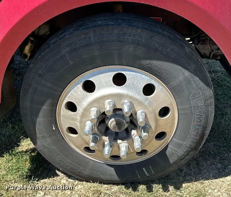 image for item NP9408 2007 Western Star 4900FA  glider kit semi truck