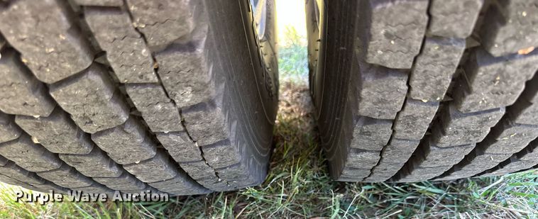 image for item NP9408 2007 Western Star 4900FA  glider kit semi truck