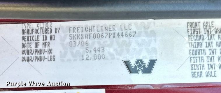 image for item NP9408 2007 Western Star 4900FA  glider kit semi truck