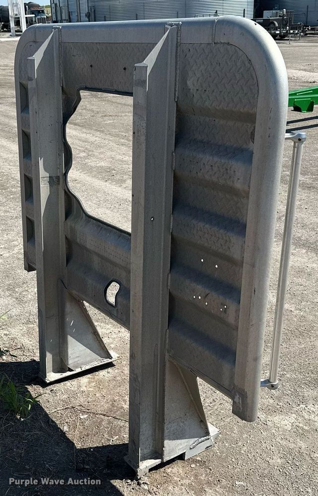 image for item NP9963 Merritt  headache rack