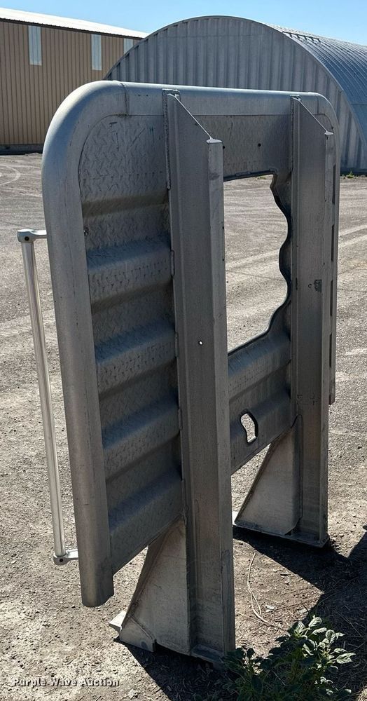 image for item NP9963 Merritt  headache rack