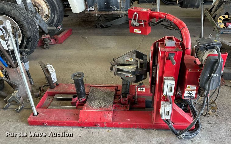 image for item NP9968 Hunter Engineering Company TCX625HD  tire machine