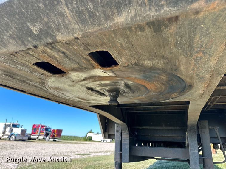 image for item NP9996 2008 Transcraft DTL-2100  drop deck equipment trailer