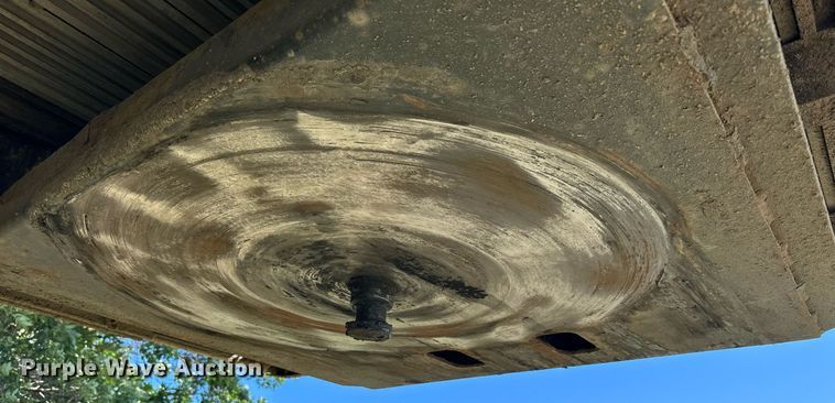 image for item NP9996 2008 Transcraft DTL-2100  drop deck equipment trailer