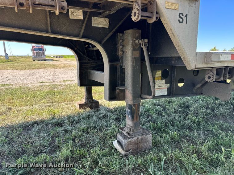 image for item NP9996 2008 Transcraft DTL-2100  drop deck equipment trailer