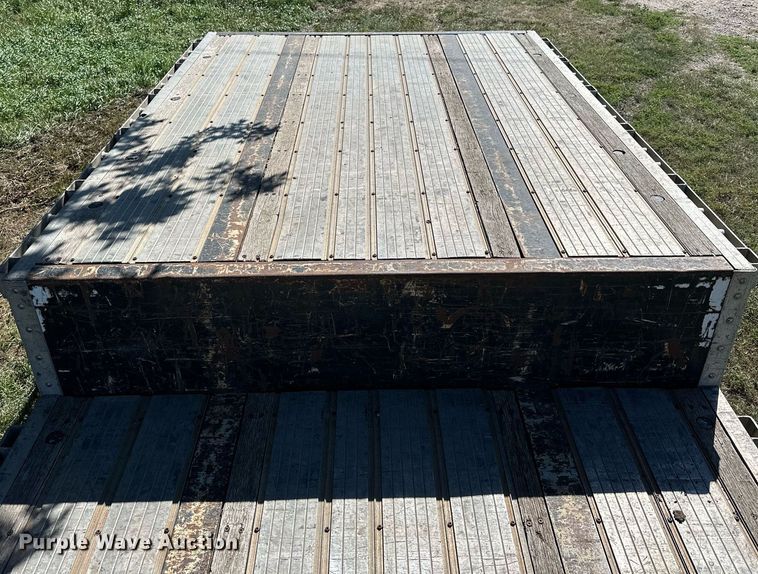 image for item NP9996 2008 Transcraft DTL-2100  drop deck equipment trailer