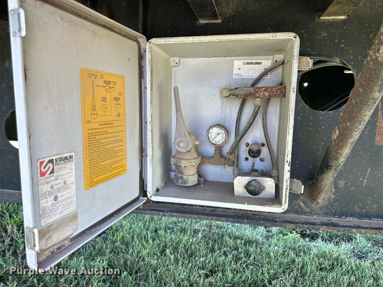 image for item NP9996 2008 Transcraft DTL-2100  drop deck equipment trailer