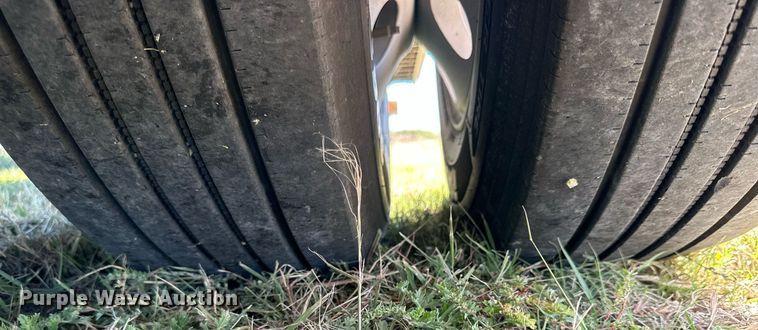 image for item NP9996 2008 Transcraft DTL-2100  drop deck equipment trailer