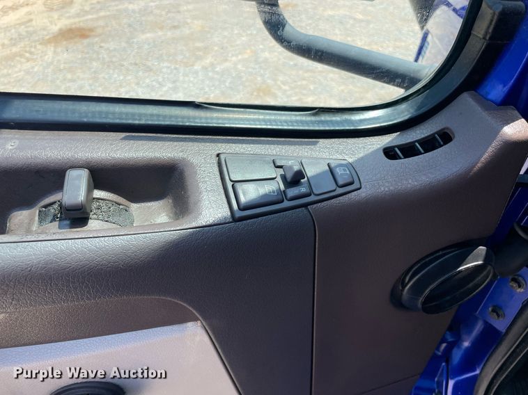 image for item NT9428 2017 Volvo VNL 780  semi truck