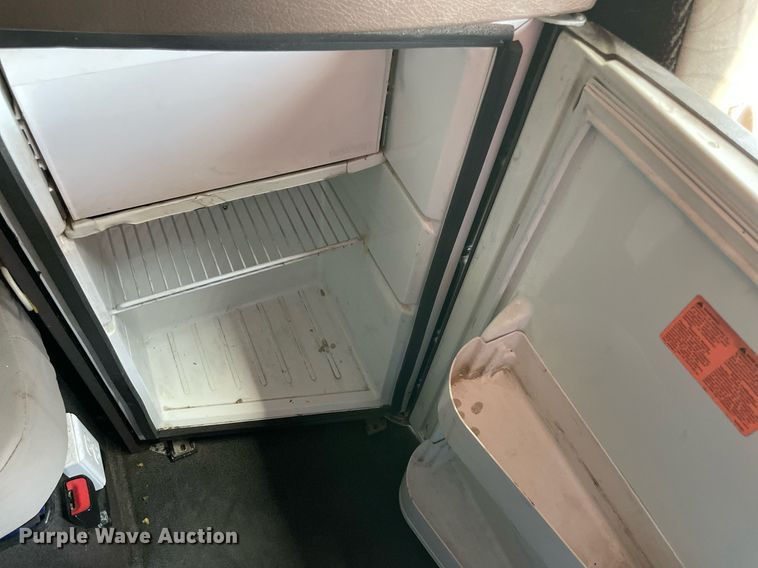 image for item NT9428 2017 Volvo VNL 780  semi truck