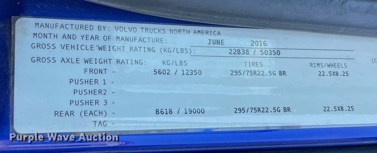 image for item NT9428 2017 Volvo VNL 780  semi truck