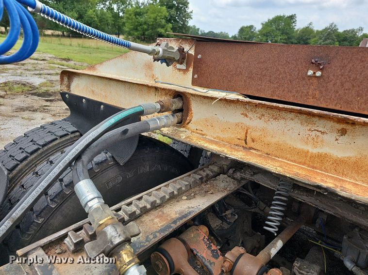 image for item NT9807 1985 Kenworth W900  semi truck