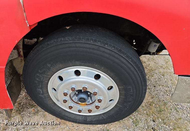 image for item NT9820 2000 Peterbilt 377  semi truck