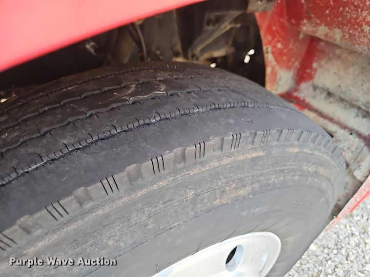 image for item NT9820 2000 Peterbilt 377  semi truck