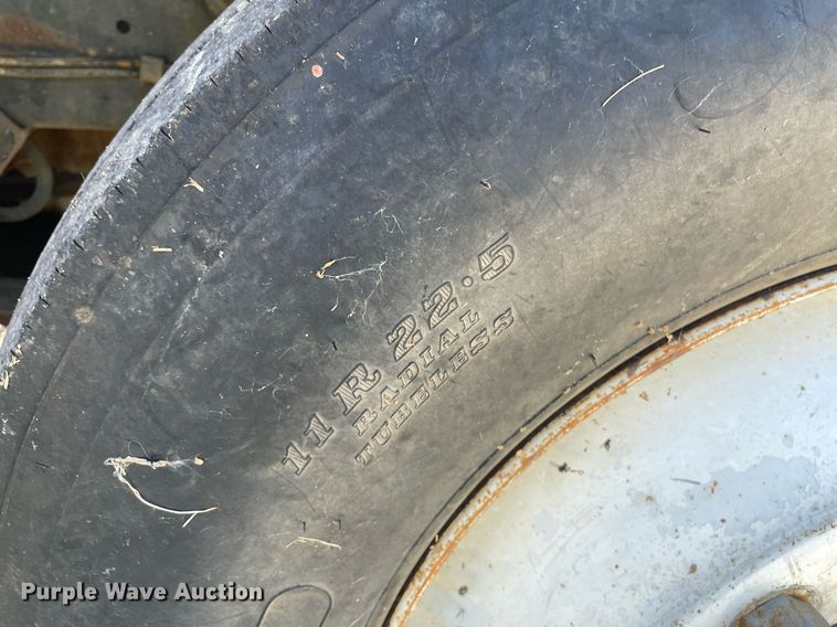 image for item NY9554 1981 International CO-9670 XL Series  semi truck