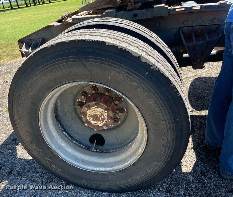 image for item NY9554 1981 International CO-9670 XL Series  semi truck