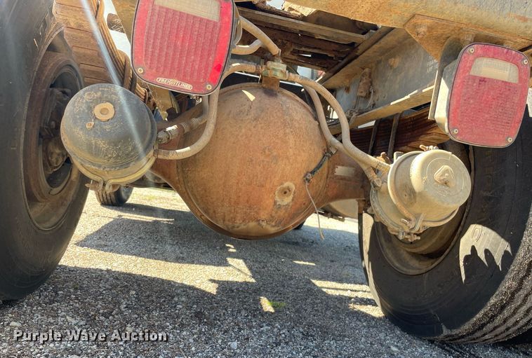 image for item NY9554 1981 International CO-9670 XL Series  semi truck