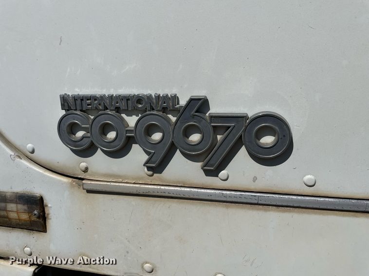 image for item NY9554 1981 International CO-9670 XL Series  semi truck