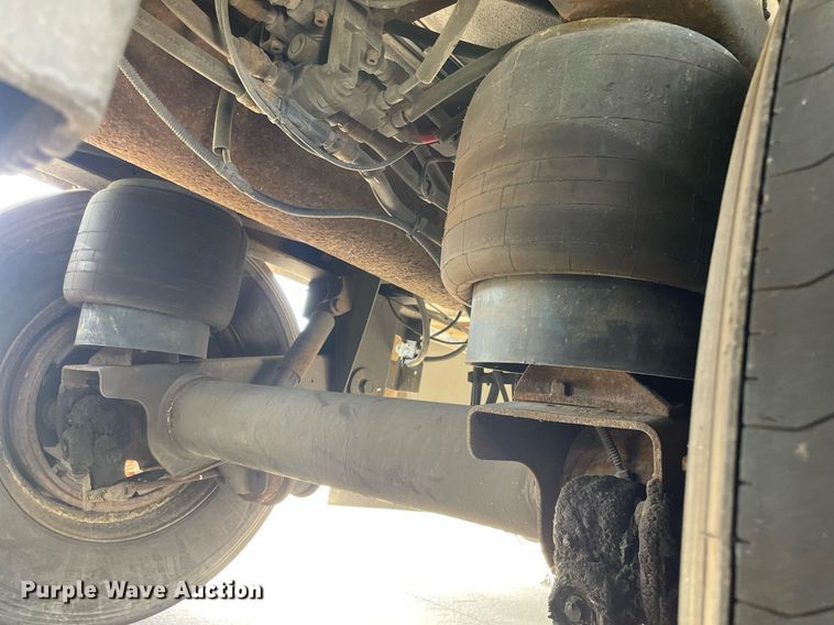 image for item NY9598 2008 Utility VS2RA  refrigerated van trailer