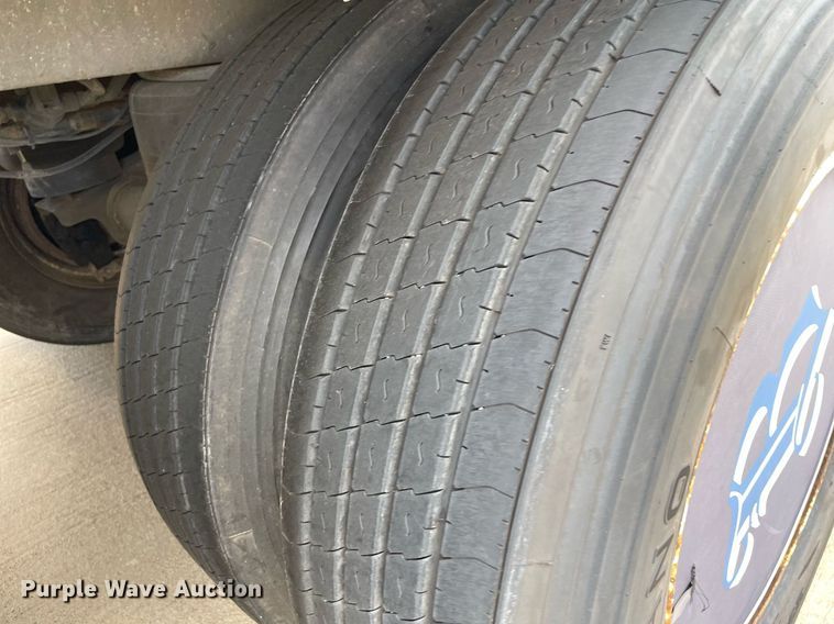 image for item NY9598 2008 Utility VS2RA  refrigerated van trailer