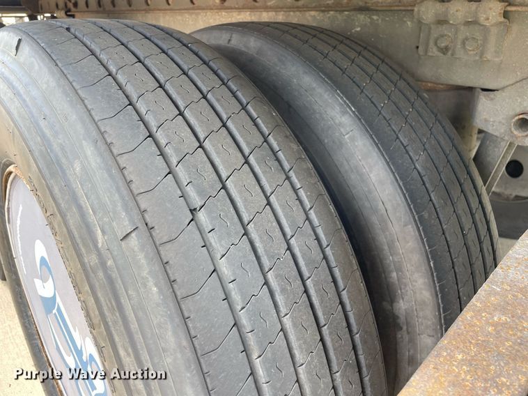 image for item NY9598 2008 Utility VS2RA  refrigerated van trailer