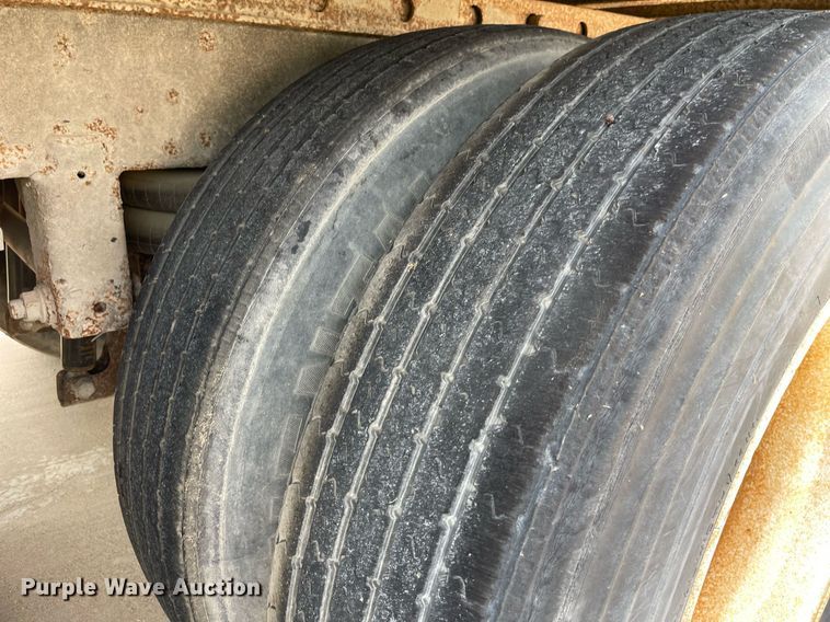 image for item NY9600 2000 Wabash  dry van trailer