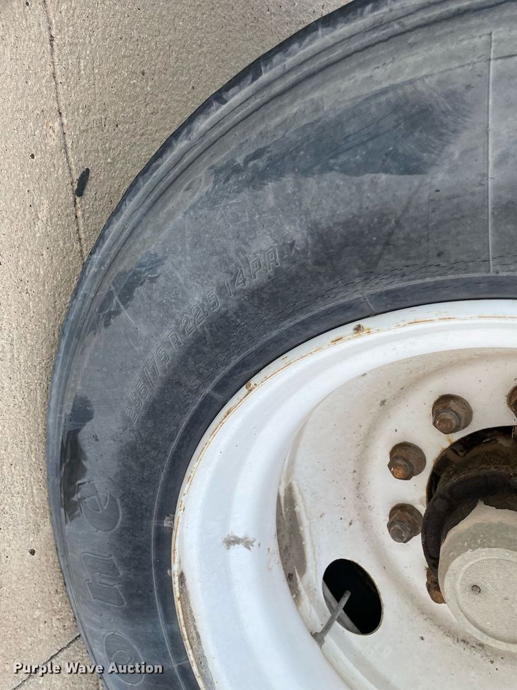 image for item NY9600 2000 Wabash  dry van trailer