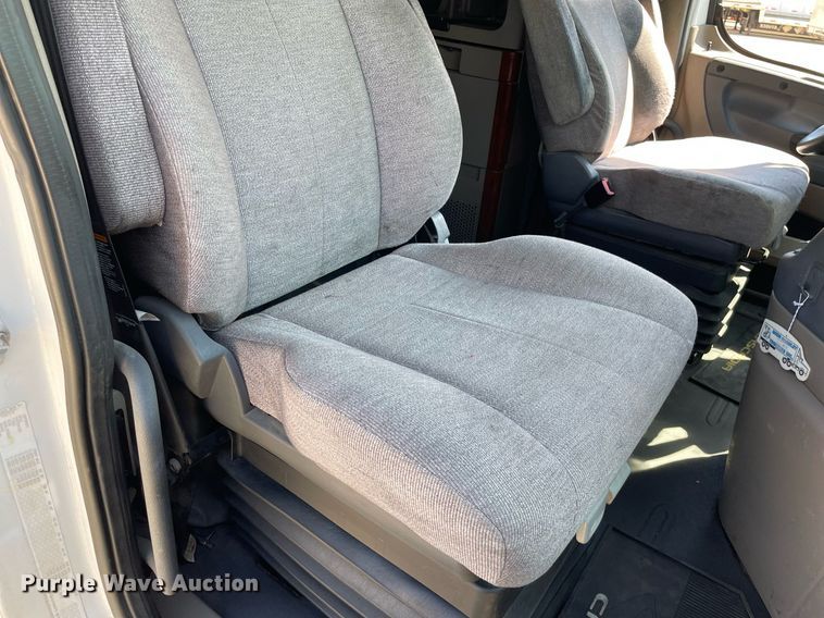 image for item NY9604 2016 Freightliner Cascadia Evolution CA125SLP  semi truck