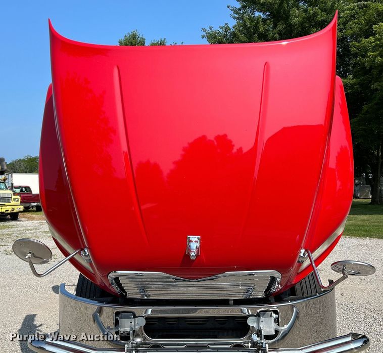 image for item OK9740 2016 Mack CXU613  semi truck