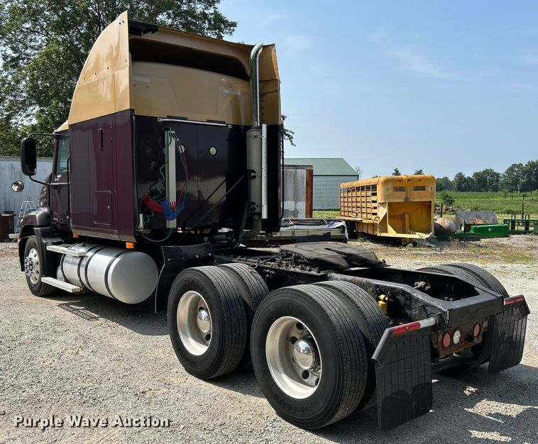 image for item OK9741 2007 Mack CXN613  semi truck