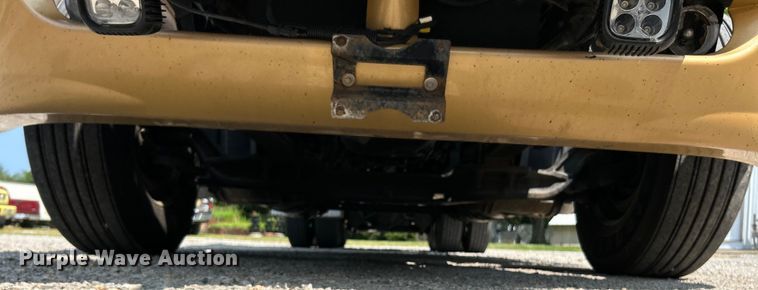 image for item OK9741 2007 Mack CXN613  semi truck