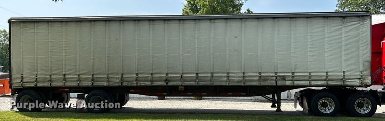 image for item OK9742 1996 Utility Trailers  side curtain trailer