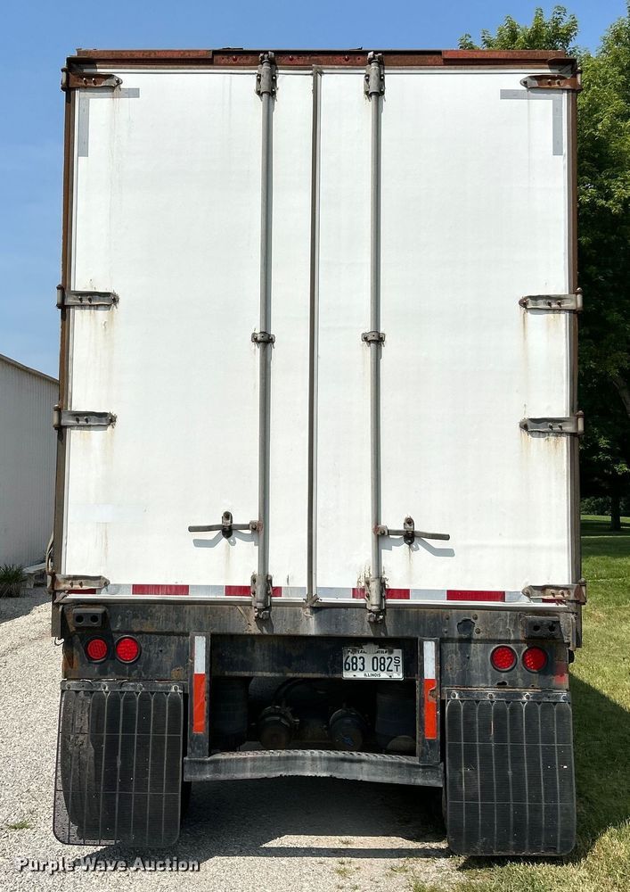 image for item OK9742 1996 Utility Trailers  side curtain trailer