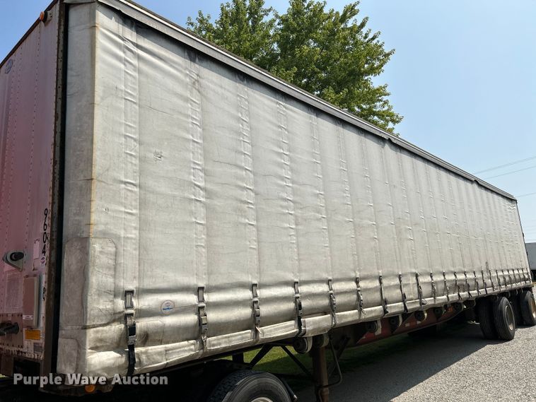 image for item OK9742 1996 Utility Trailers  side curtain trailer