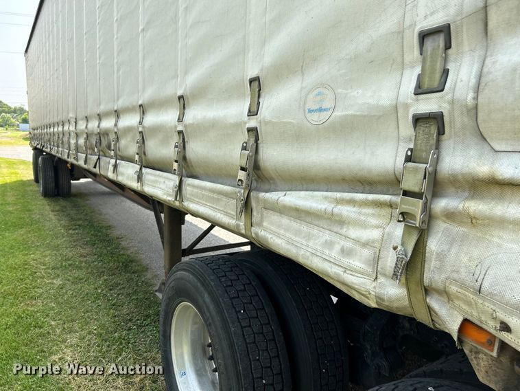 image for item OK9742 1996 Utility Trailers  side curtain trailer