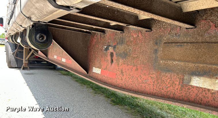 image for item OK9742 1996 Utility Trailers  side curtain trailer