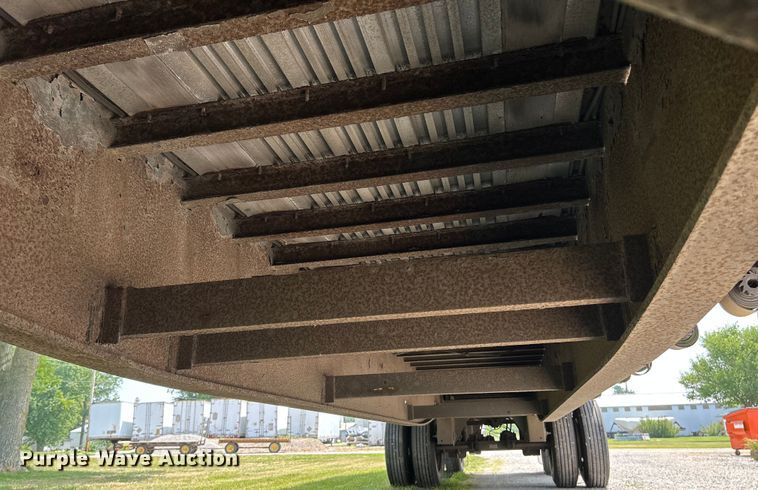 image for item OK9742 1996 Utility Trailers  side curtain trailer