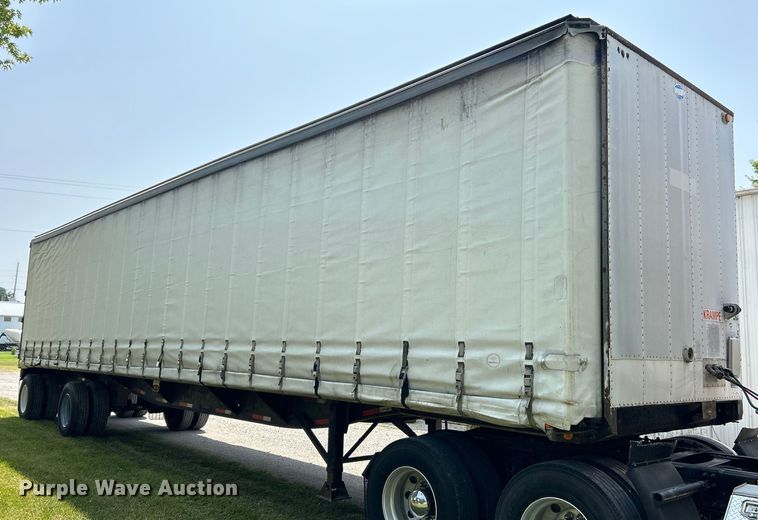 image for item OK9743 1996 Utility Trailers  side curtain trailer