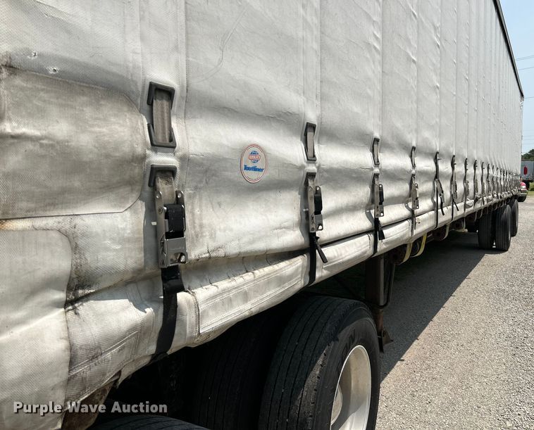 image for item OK9743 1996 Utility Trailers  side curtain trailer
