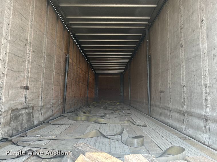 image for item OK9743 1996 Utility Trailers  side curtain trailer