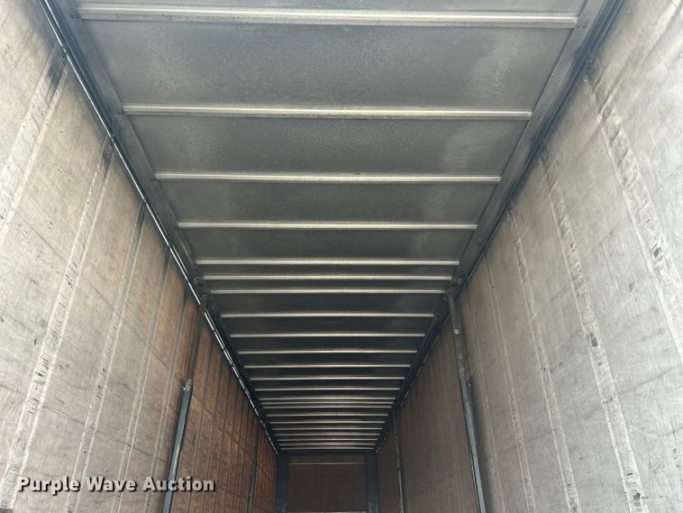 image for item OK9743 1996 Utility Trailers  side curtain trailer