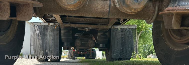 image for item OK9743 1996 Utility Trailers  side curtain trailer