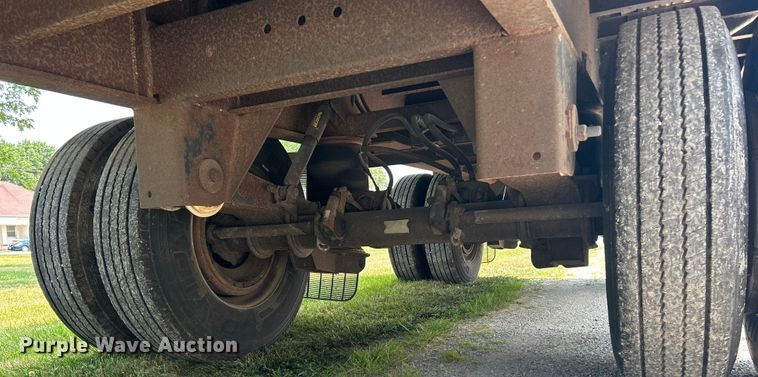 image for item OK9743 1996 Utility Trailers  side curtain trailer