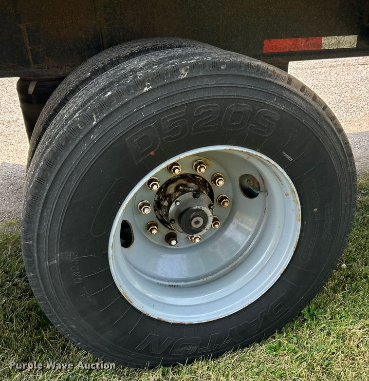 image for item OK9743 1996 Utility Trailers  side curtain trailer