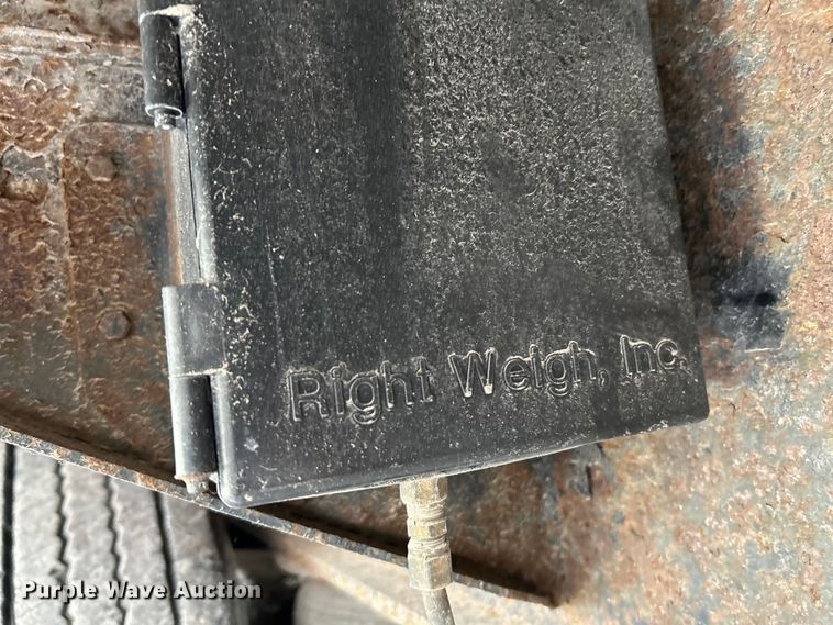 image for item OK9743 1996 Utility Trailers  side curtain trailer