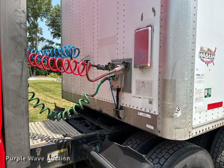 image for item OK9744 2012 Wabash National  dry van trailer
