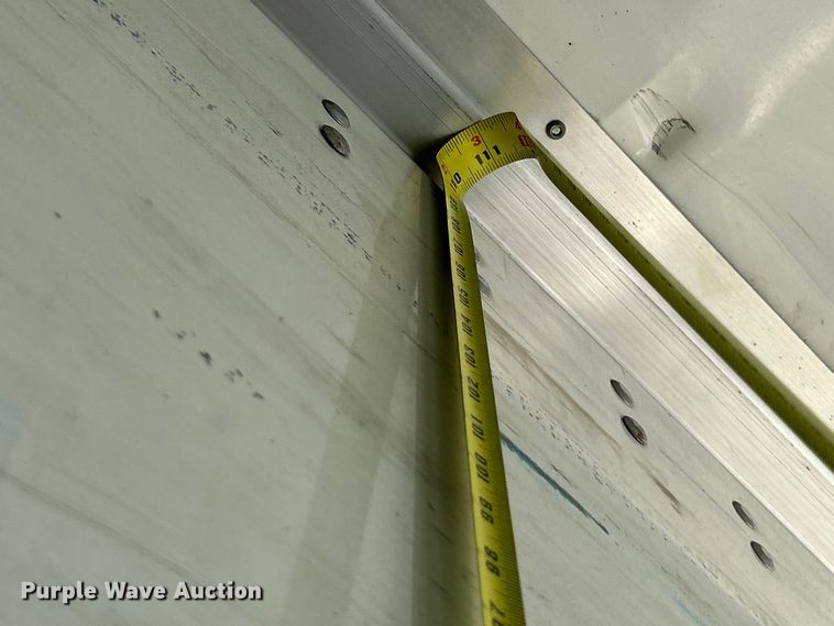 image for item OK9744 2012 Wabash National  dry van trailer